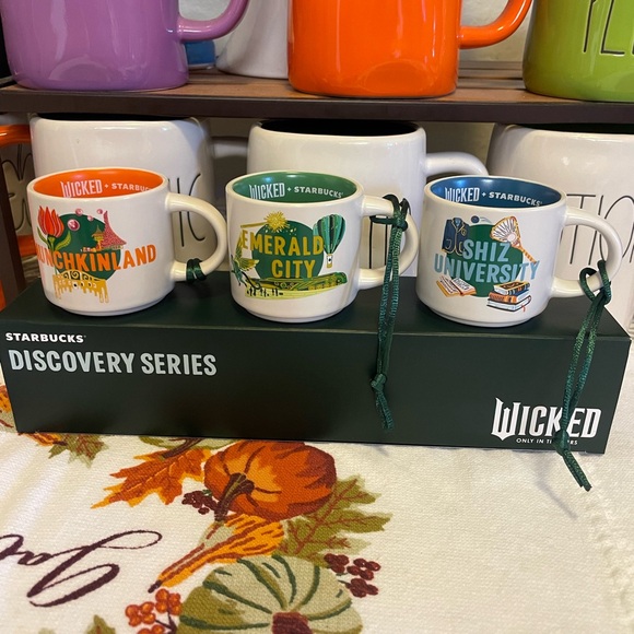 Wicked Starbucks Universal Studios Discovery Series Mini Mug ORNAMENT Set. - Picture 1 of 7